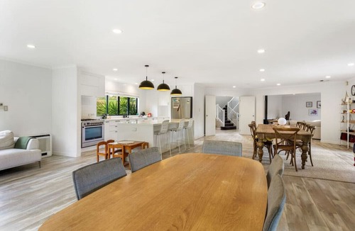 Dairy Flat House | Ultimate 5-Bedroom Rural Poolside Oasis | Auckland