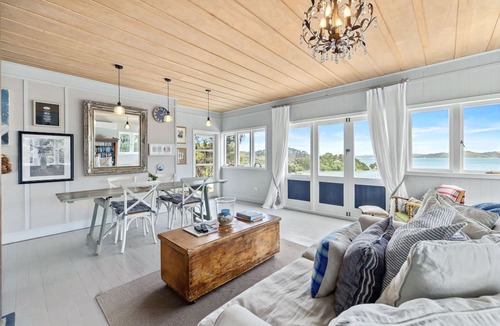 Te Tii Cottage | Driftwood Seaside Escapes