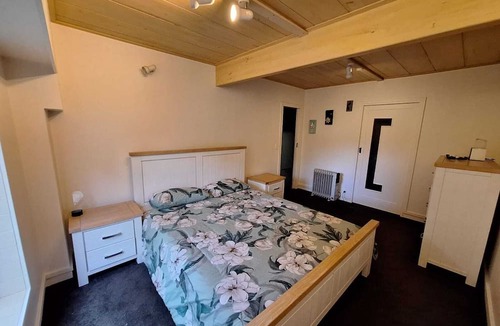 Te Awamutu House | Beauty with Panoramic Views of Mount Pirongia