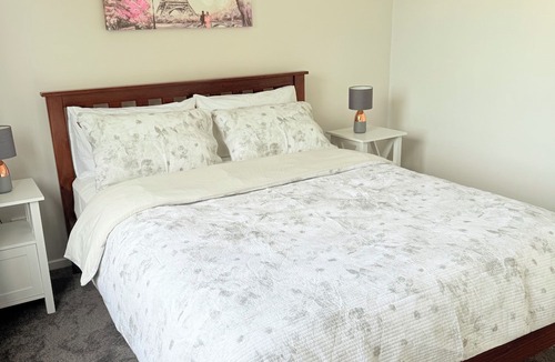 Johnsonville House | Cloud Catcher - Family Comfort & Scenic Views