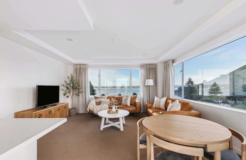 Mount Maunganui Apartment | Rustic Luxe Mount Escape Sea Views Pool & Gym