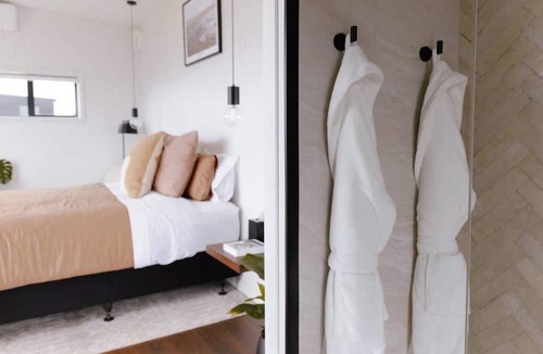 Pouto House | Kaipara Lodge - Luxury waterfront