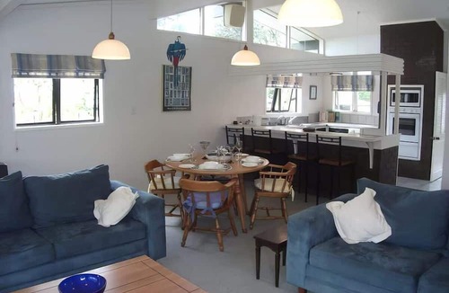Pauanui House | Hosts on the Coast Vista Verde