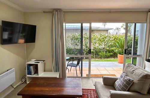 St. Heliers Condo | Wonderful Guest Suite Steps to St Heliers Beach