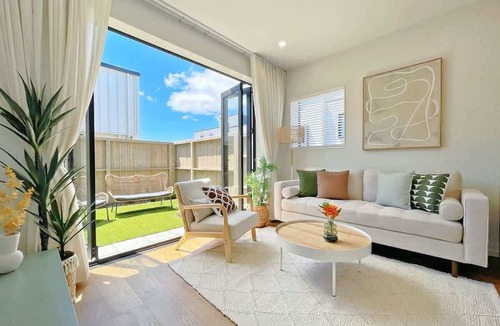 Grey Lynn Condo | Central Oasis Aircon 2BR vs Backyard near Ponsonby