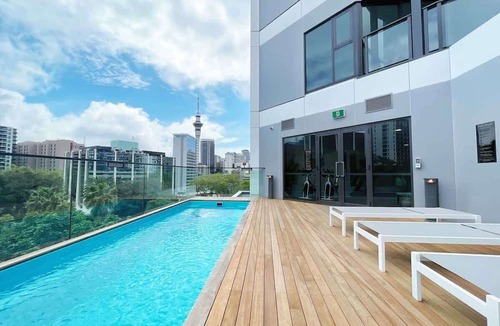Newton Apartment | Incredible Park & SkyTower View Free Parking & AC