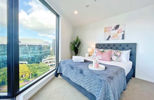 Newton Apartment | CBD Parkside Penthouse 2Beds & 2Baths vs Pool Gym