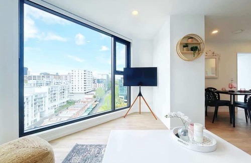Newton Apartment | CBD Parkside Penthouse 2Beds & 2Baths vs Pool Gym