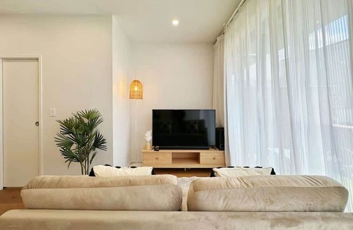 Grey Lynn Condo | Garden Gem 2 BDR+1 Study Townhouse Near Ponsonby