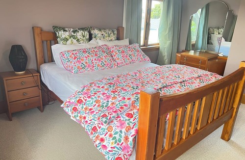 Westport Villa | Fabulous 4-bedroom villa with WiFi in charming Westport