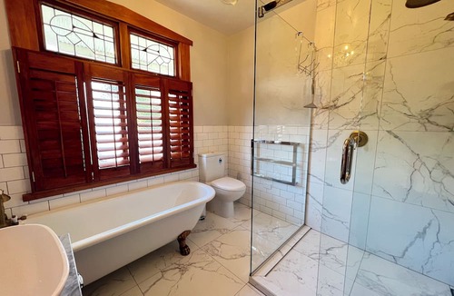 Westport Villa | Fabulous 4-bedroom villa with WiFi in charming Westport