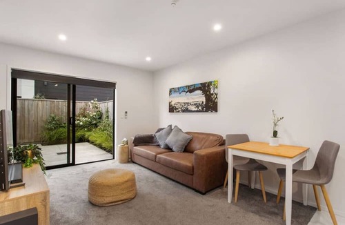 Christchurch City Centre Apartment | Home Away From Home CBD Location