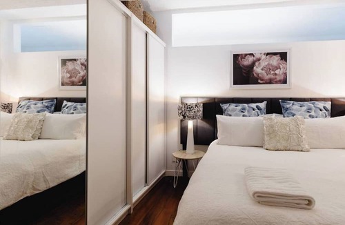 Te Aro Apartment | Bright & Spacious 1BR Apt | Central City Stay