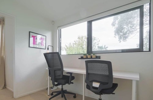 Kingsland House | Fantastic Morningside Home