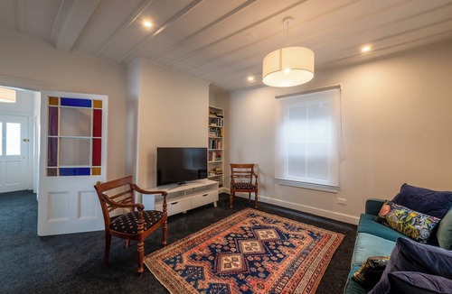 Ponsonby Villa | Surrounded by nature, The Urban Villa in Ponsonby offers an indoor/outdoor terrace.