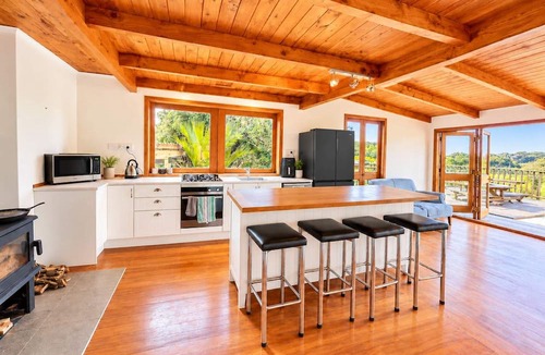 Ngunguru House | Ngunguru Lodge - Holiday HQ