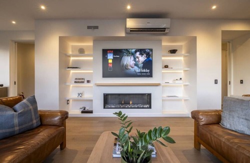 Christchurch City Centre Apartment | Premium City 3bed Apartment with Gated 2 car parks