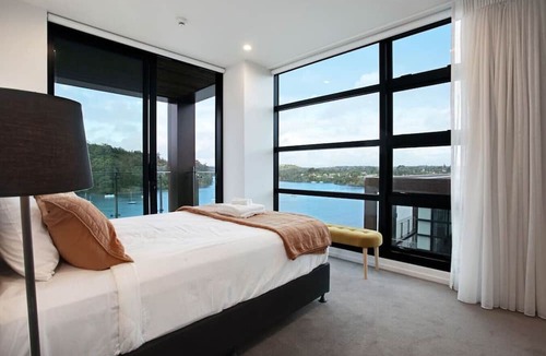 Hobsonville Apartment | Catalina Bay Seascape with Bay Views and Carpark
