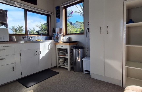 Tapu House | Bluey Bach, beach bush and tranquility