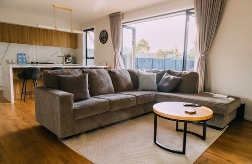 Blenheim House | Cosy and Modern spacious home