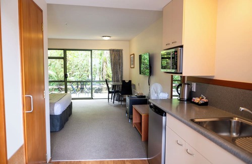 Franz Josef Glacier Apartment | Punga Grove