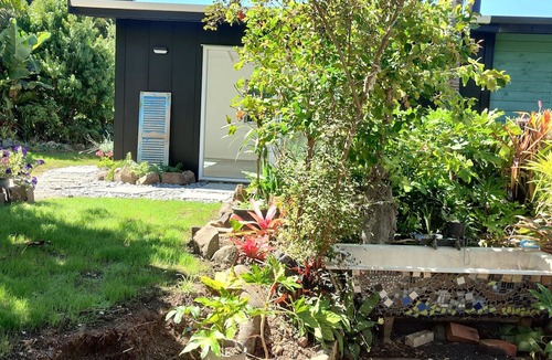 Tuateawa House | Gaze over the Pacific OceannListen to the birds. relax