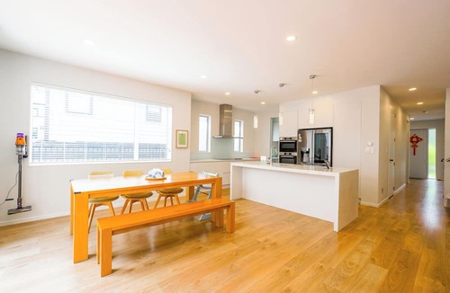 Long Bay House | Your Holiday Retreat in Long Bay