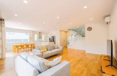 Long Bay House | Your Holiday Retreat in Long Bay