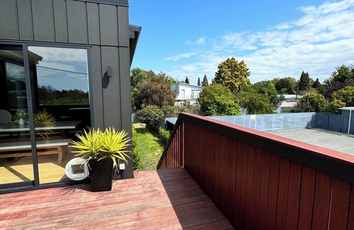 Motueka House | Natures Nest - A home away from home, for you, the kids and the pets.