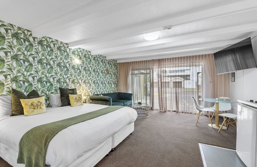 Orewa Apartment | Orewa Beachcomber