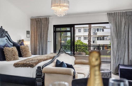 Orewa Apartment | Orewa Beachcomber