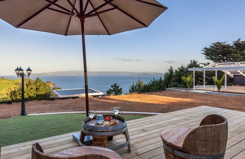 Waiheke Island House | Woodside Bay Chalets