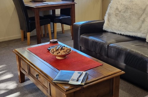 Lowburn Cottage | Burn Cottage Retreat