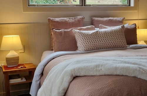 Lowburn Cottage | Burn Cottage Retreat