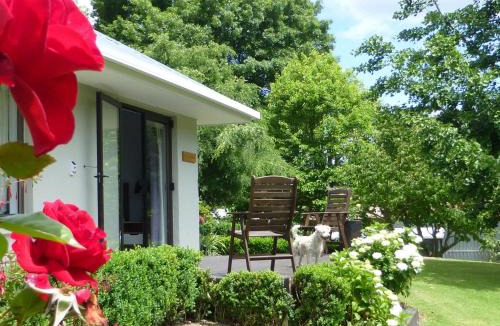 Aongatete House | Tranquil Private Rural Retreat