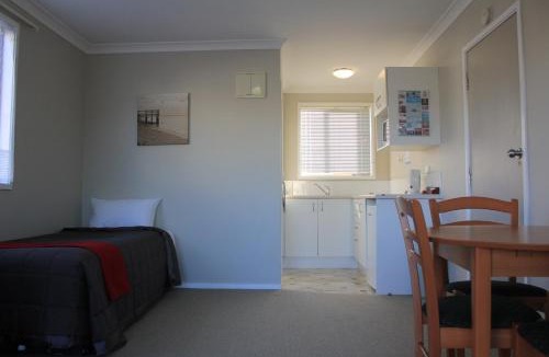 New Plymouth Hotel | Coronation Court Motel