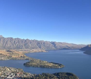 Closeburn Apartment | Forest Retreat 6 Mins to Queenstown