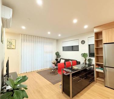 Rothesay Bay House | Welcome to 4 bedrooms retreat Golden Lotus Family