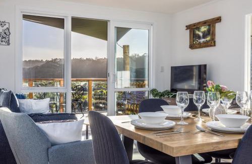 Kaukapakapa House | Manuka Bliss Heights - Close to Thermal Hot Pools