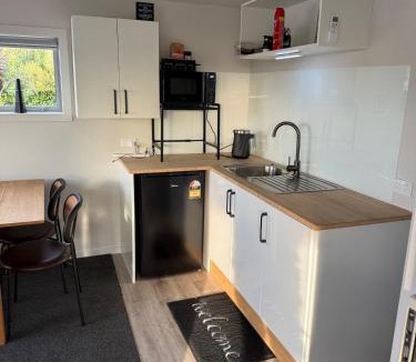 Tirohanga House | Bush & Tide Cabin