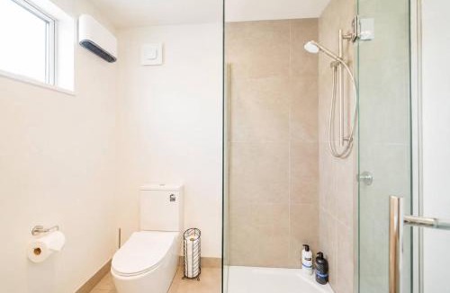 Spreydon Apartment | Modern Two Storey Stay with Private Patio