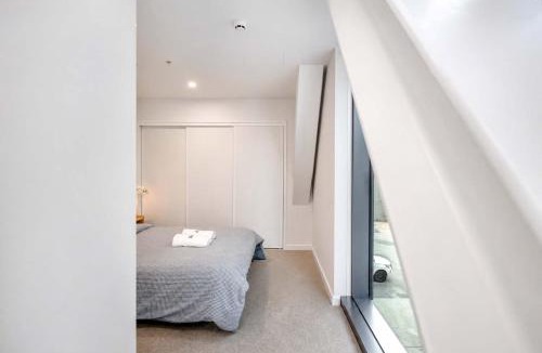 Te Aro Apartment | The Alpha Nest Stylish 1BR in Central Wellington