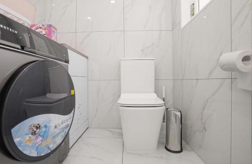 Takanini House | Modern 4BR Home 3 Bath Free Parking