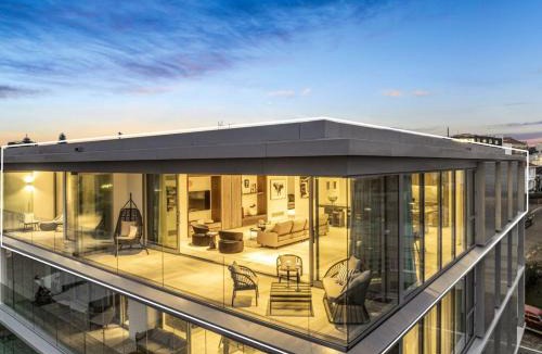 Parnell Apartment | 4BD Parnell Penthouse with Breathtaking Views