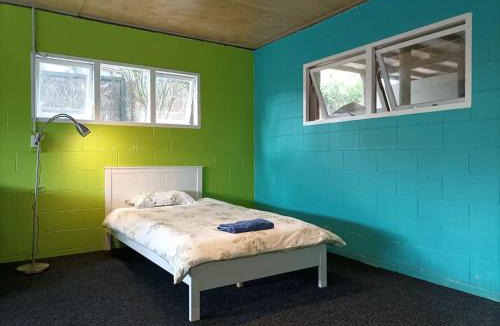 Greenhithe House | Very basic room