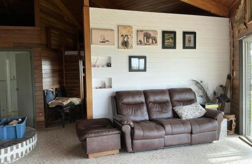 Waioneke Ski Chalet | Rustic farm chalet on lifestyle farm block