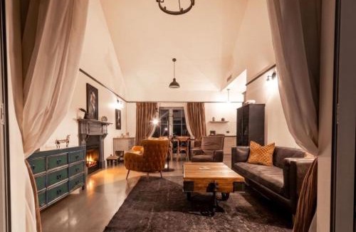 Twizel House | Black Stilt Cottage, luxury stay in Twizel