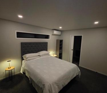 Kamo House | Totara Parklands Guesthouse
