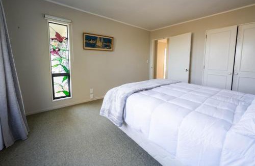 Atawhai House | Sea La Vie in sunny Nelson.