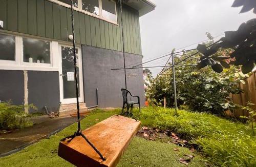 Remuera House | Rustic BnB, Self Check In, Lower Level Guest Unit